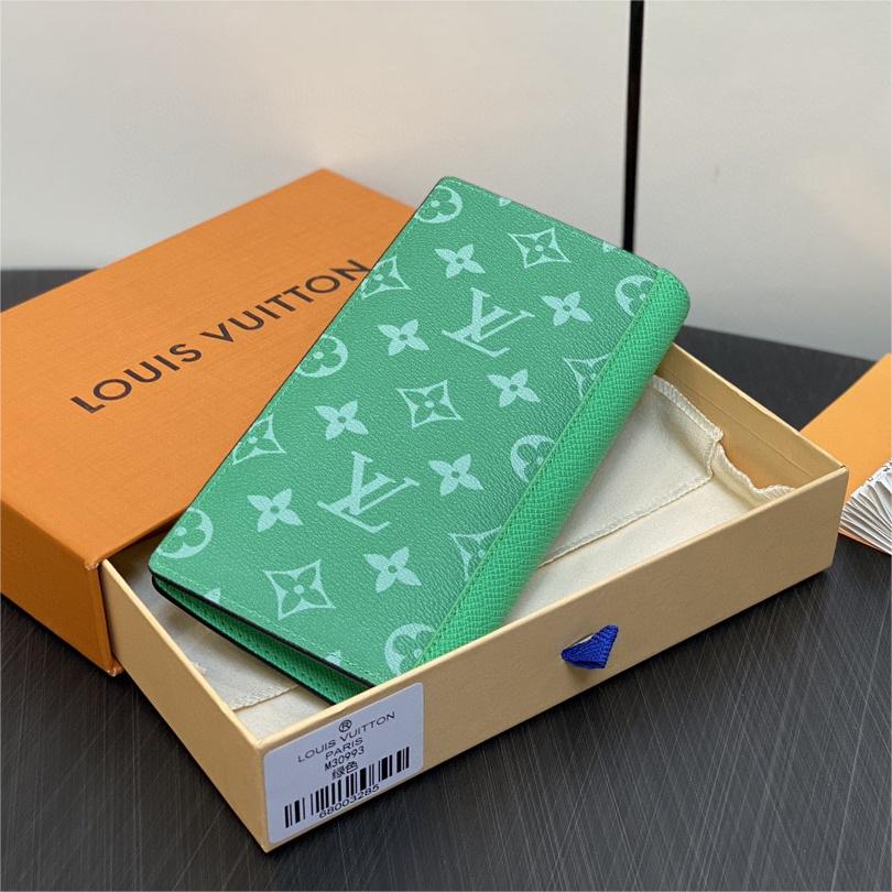 LV-Splicing Ta ï ga leather with monogram eclipse canvas wallet