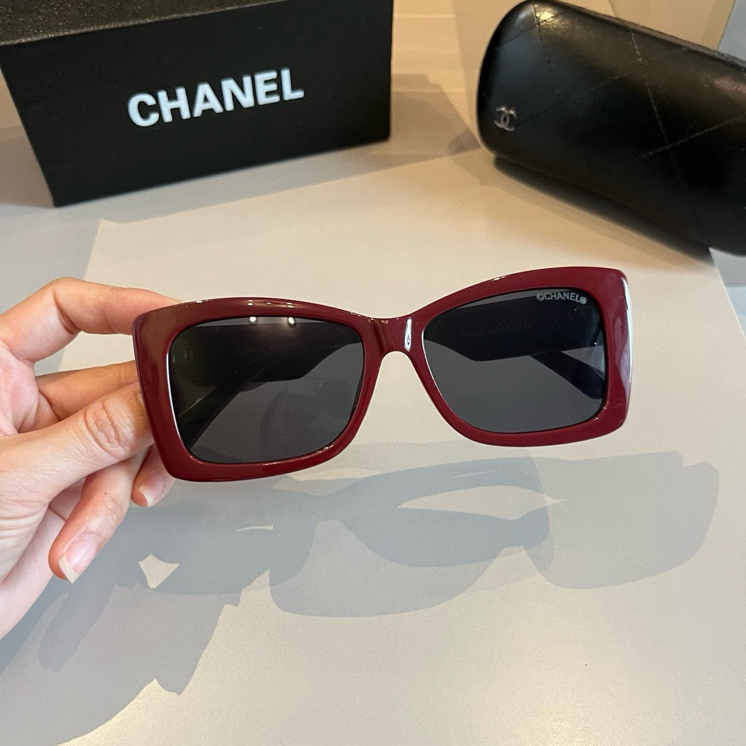 Chanel-Socialite style sunglasses