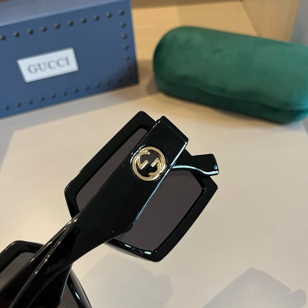 Gucci-unisex large boxy thick leg sunglasses