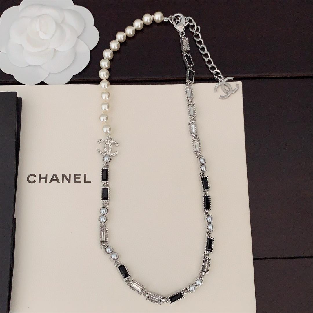 Chanel-Black and white diamond CC long necklace