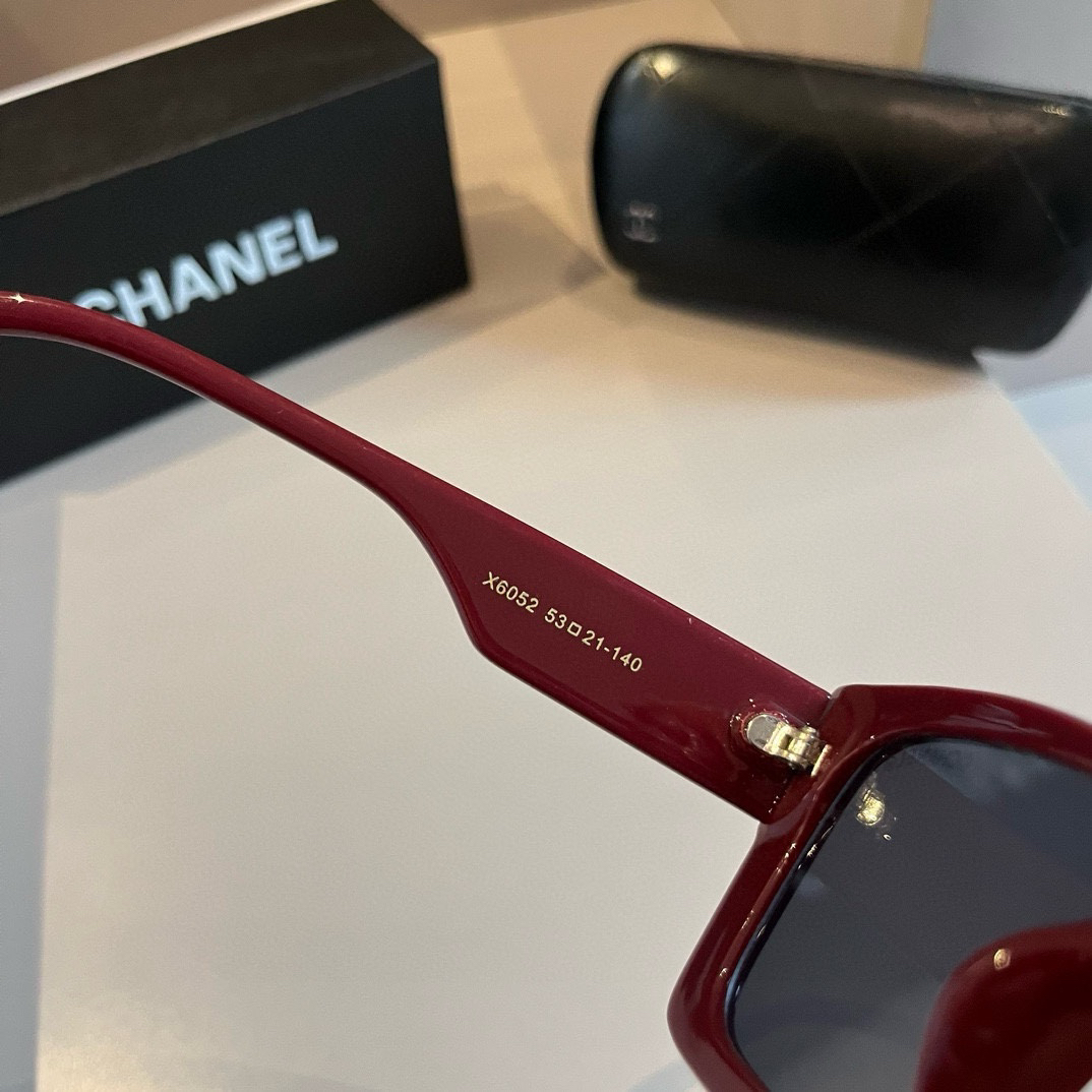 Chanel-Socialite style sunglasses
