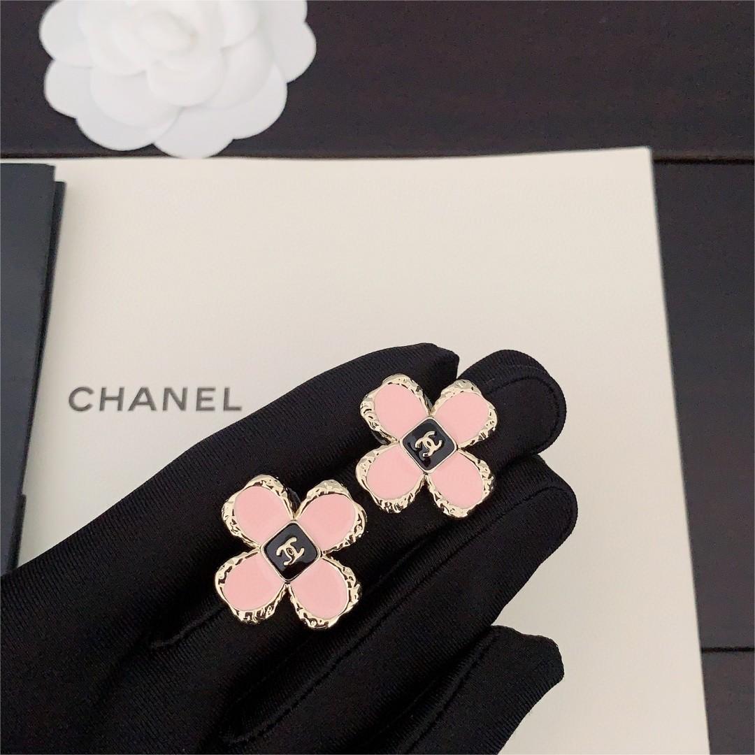 Chanel-Pink camellia earrings