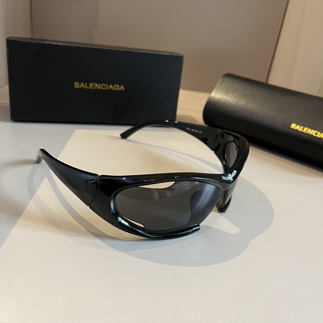 Balenciaga-super stylish and stylish unisex sunglasses