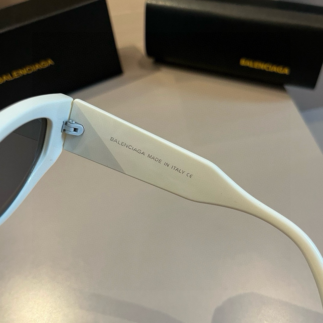 Balenciaga-Cat Eye Narrow Frame Celebrity Same Style Sunglasses