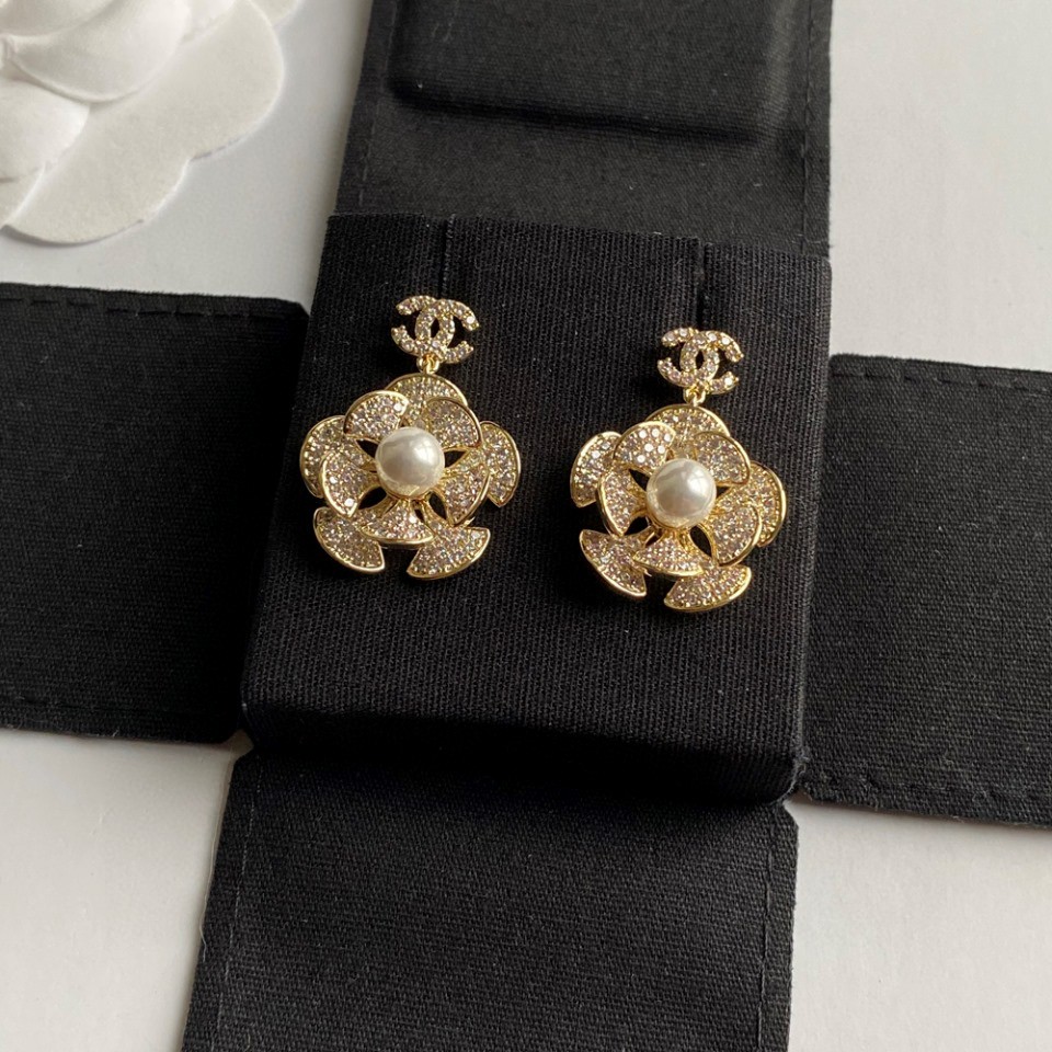 Chanel-Camellia studded pearl earrings