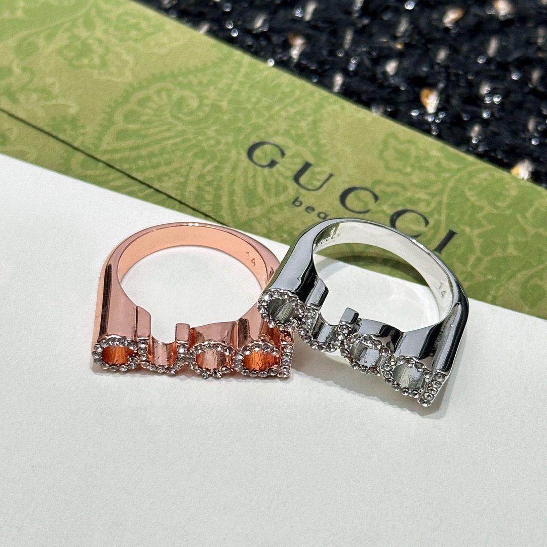 GUCCI-Full Diamond Letter Ring