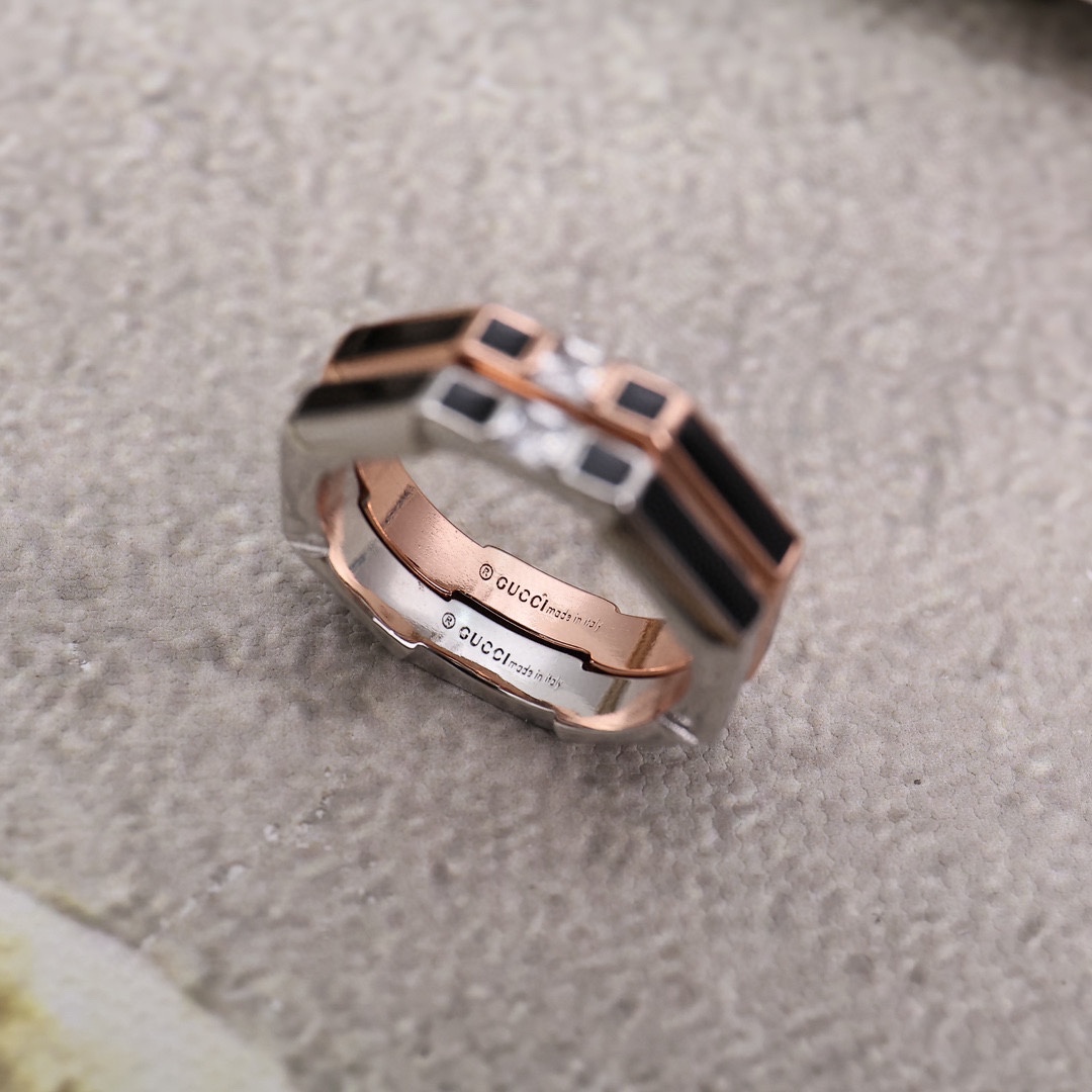 GUCCI-Link to Love series enamel diamond ring