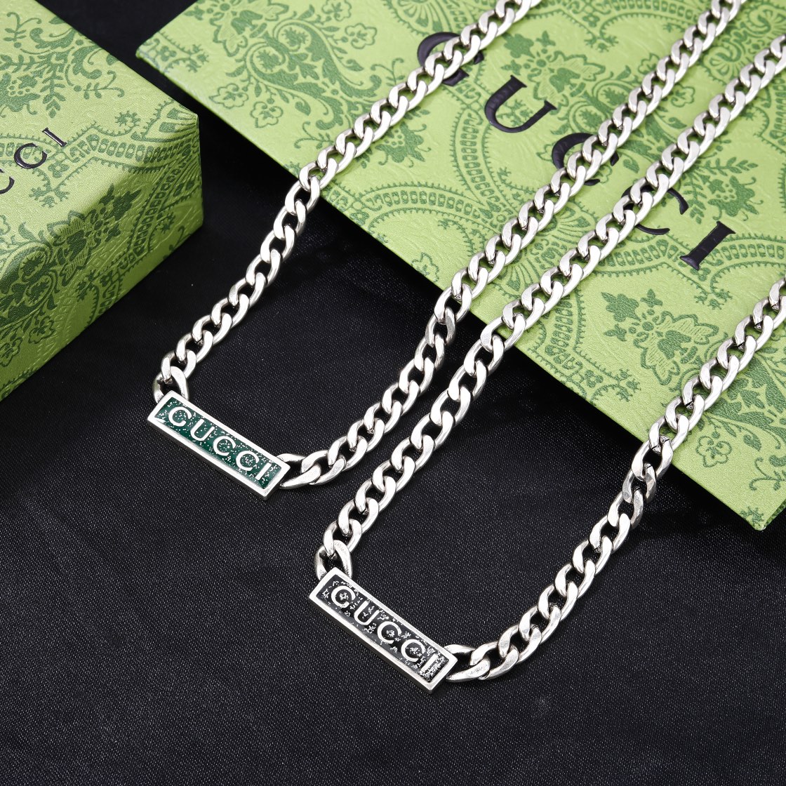 GUCCI-Double G necklace