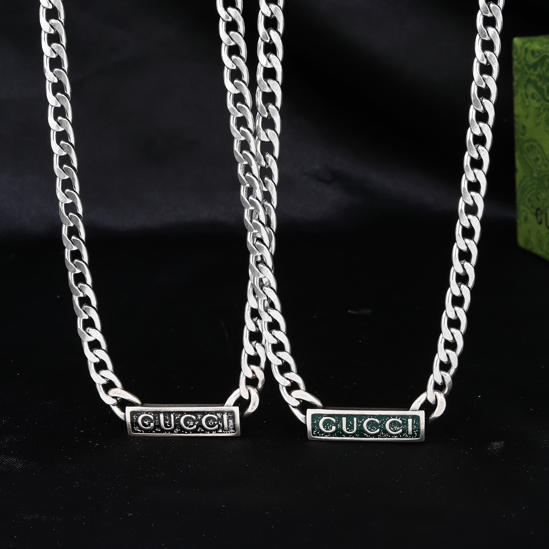 GUCCI-Double G necklace