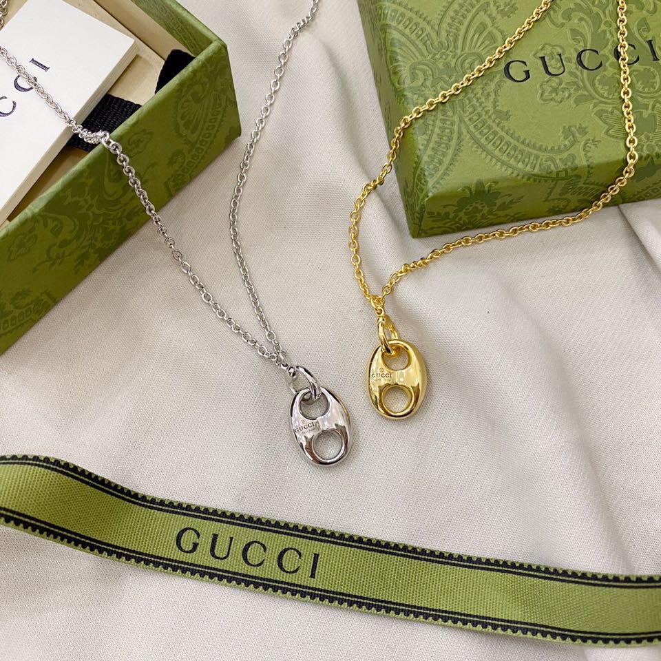 GUCCI-Pig Nose Necklace