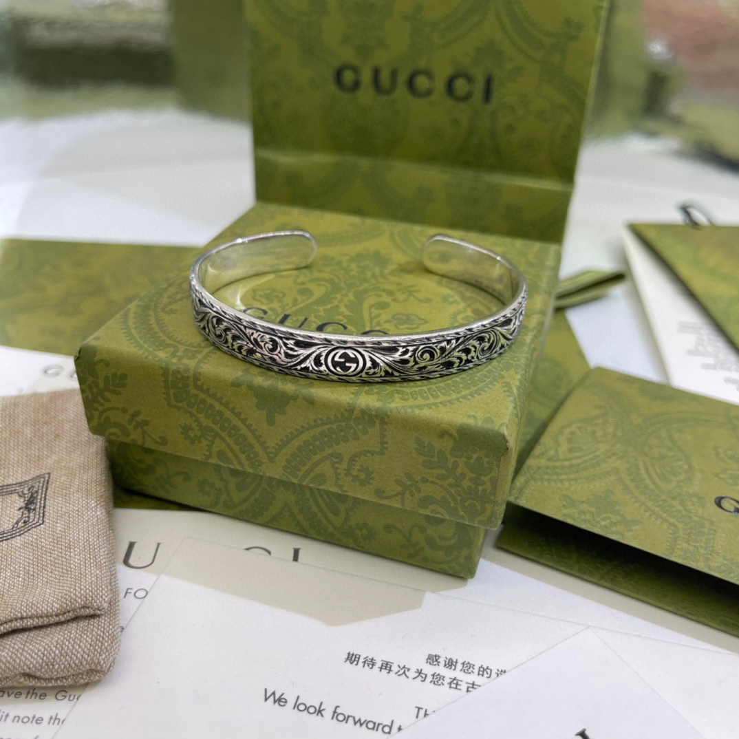 GUCCI-Tiger Head Silver Bracelet