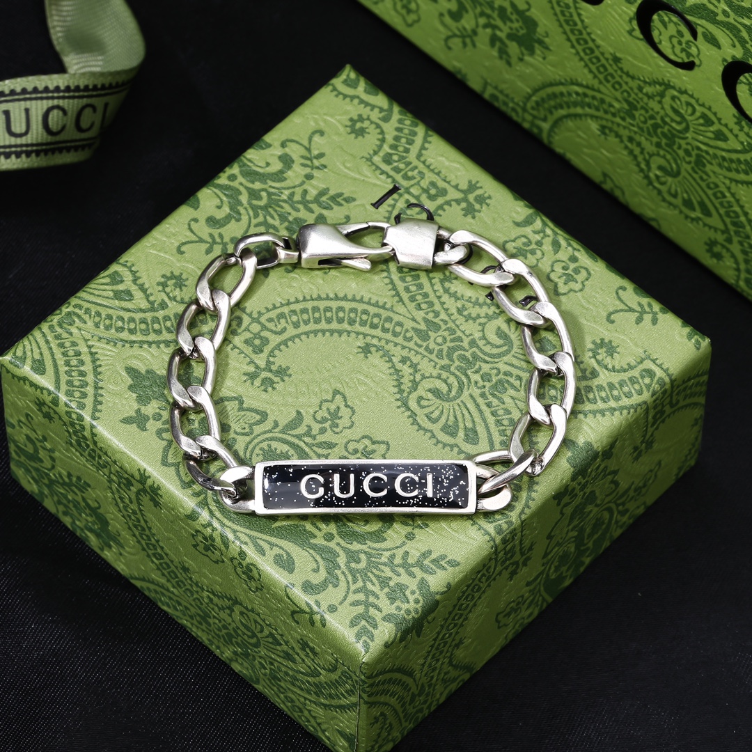 GUCCI-Double G Bracelet
