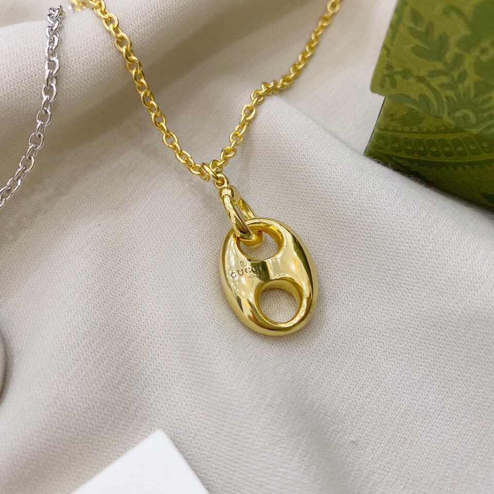 GUCCI-Pig Nose Necklace