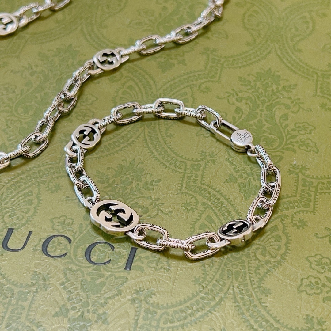 GUCCI-Double G Bracelet