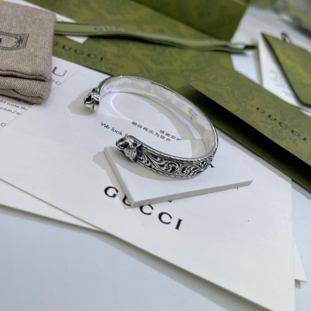 GUCCI-Tiger Head Silver Bracelet