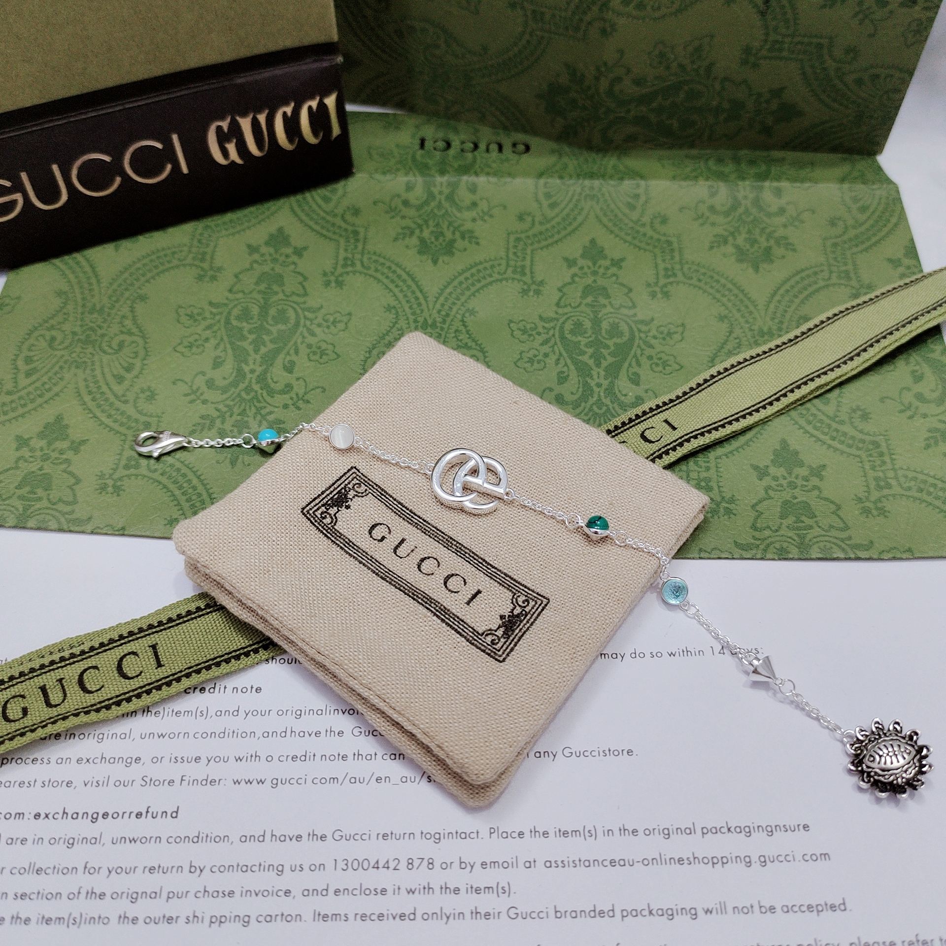 GUCCI-Mother of Pearl Double G Bracelet