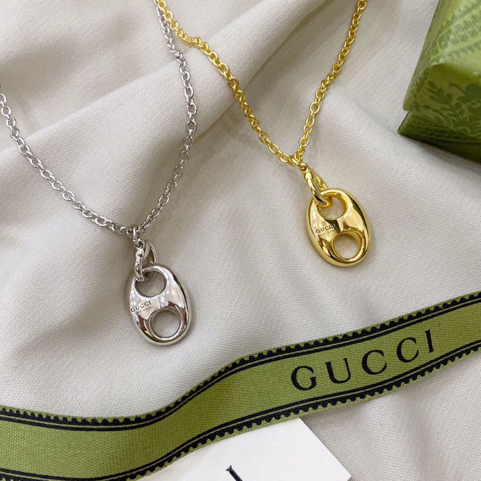 GUCCI-Pig Nose Necklace