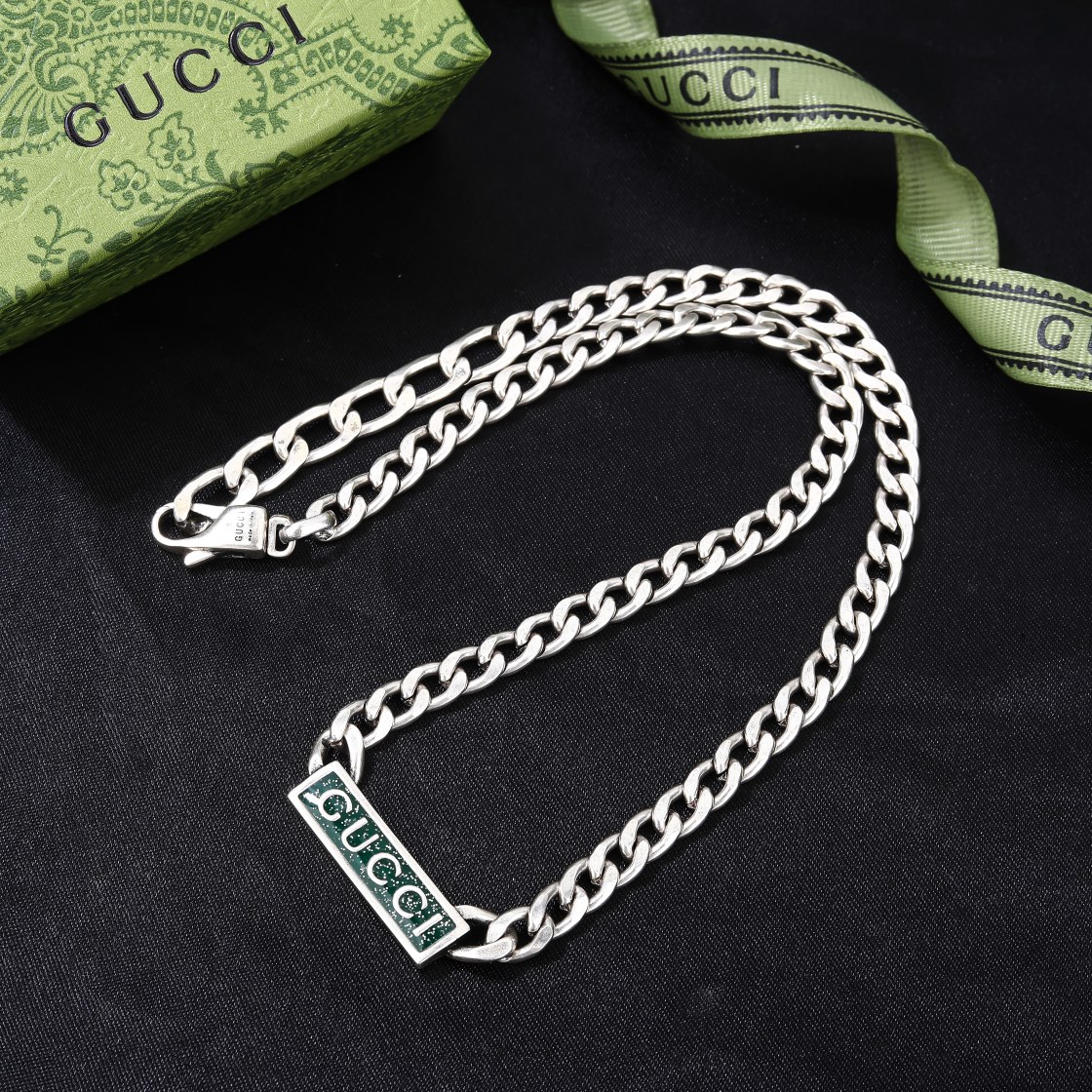 GUCCI-Double G necklace