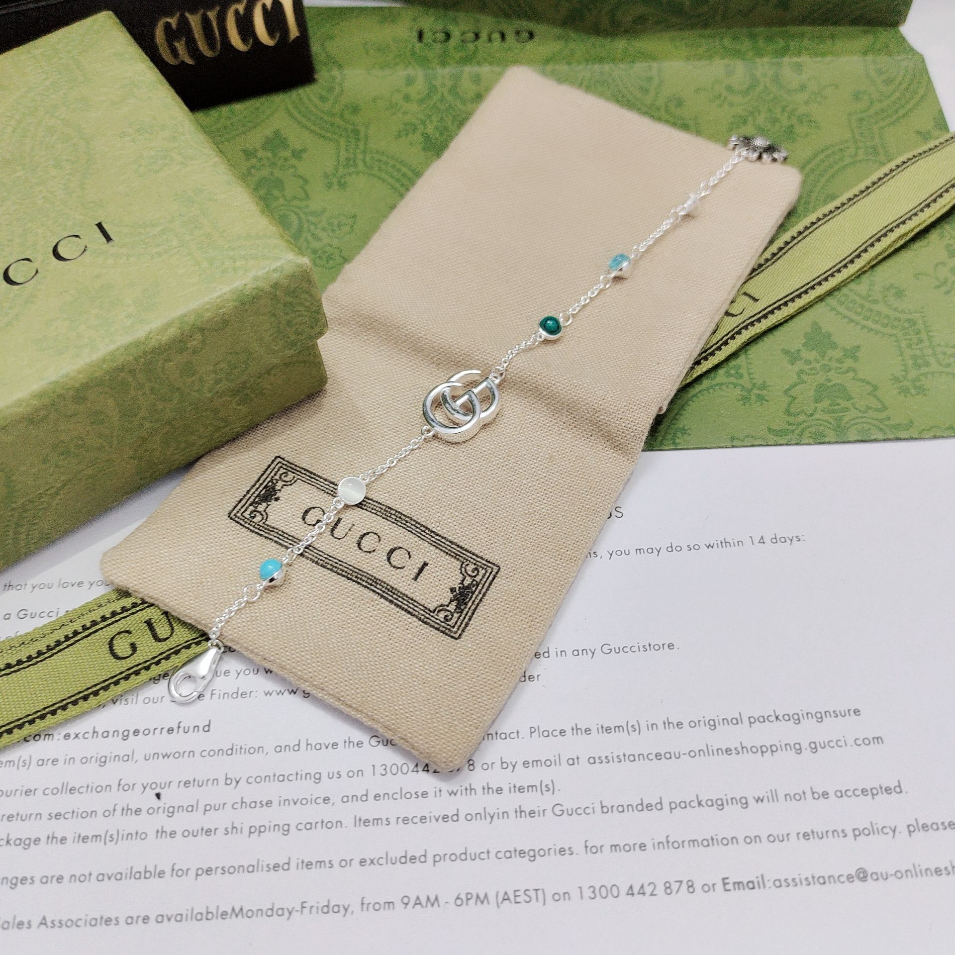 GUCCI-Mother of Pearl Double G Bracelet