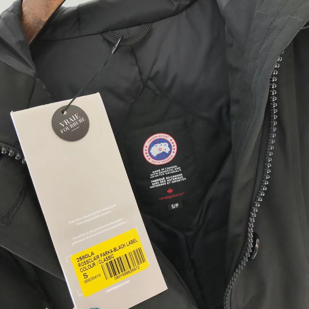 Canada Goose -11 Black Down Jackets