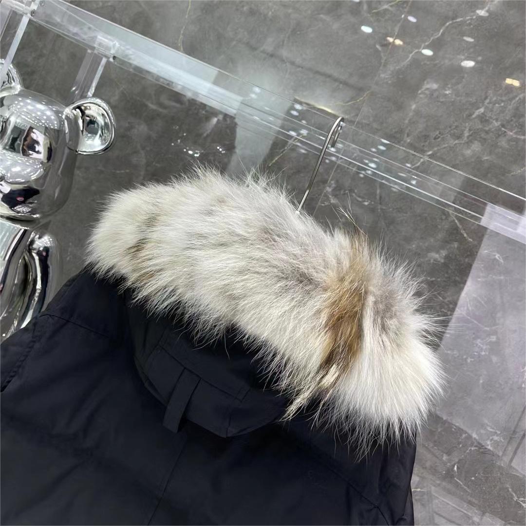 Canada Goose-29 Wyndham 388m 29 Parker coats and down jackets