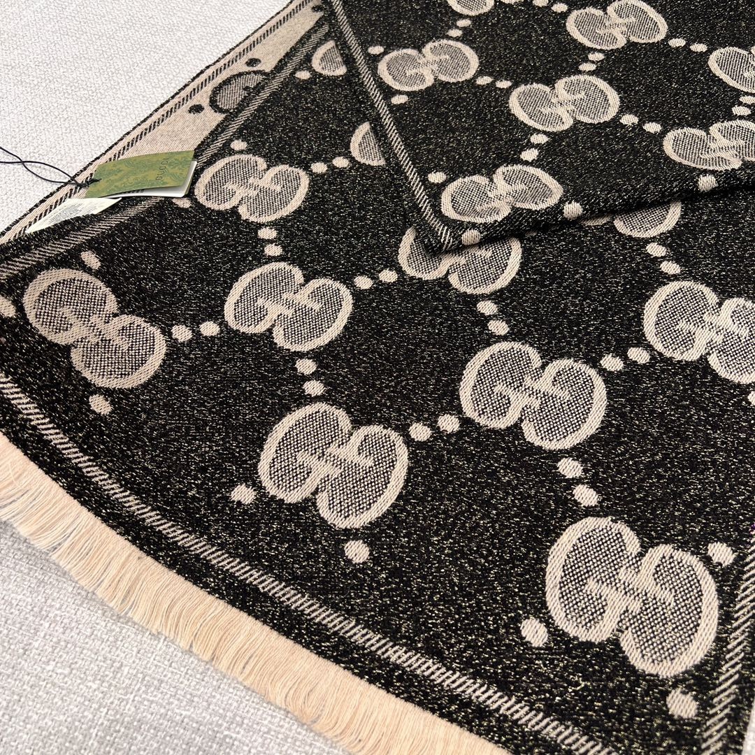 GUCCI-Jacquard gold and silver silk shawl