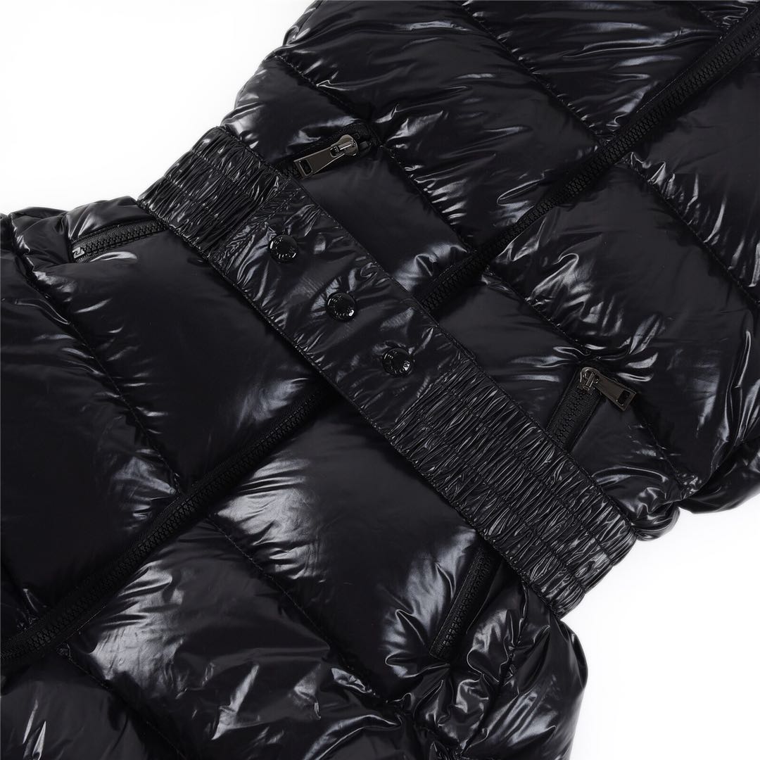 Moncler-Hudson Women's Extended Waist Hooded Down Jacket