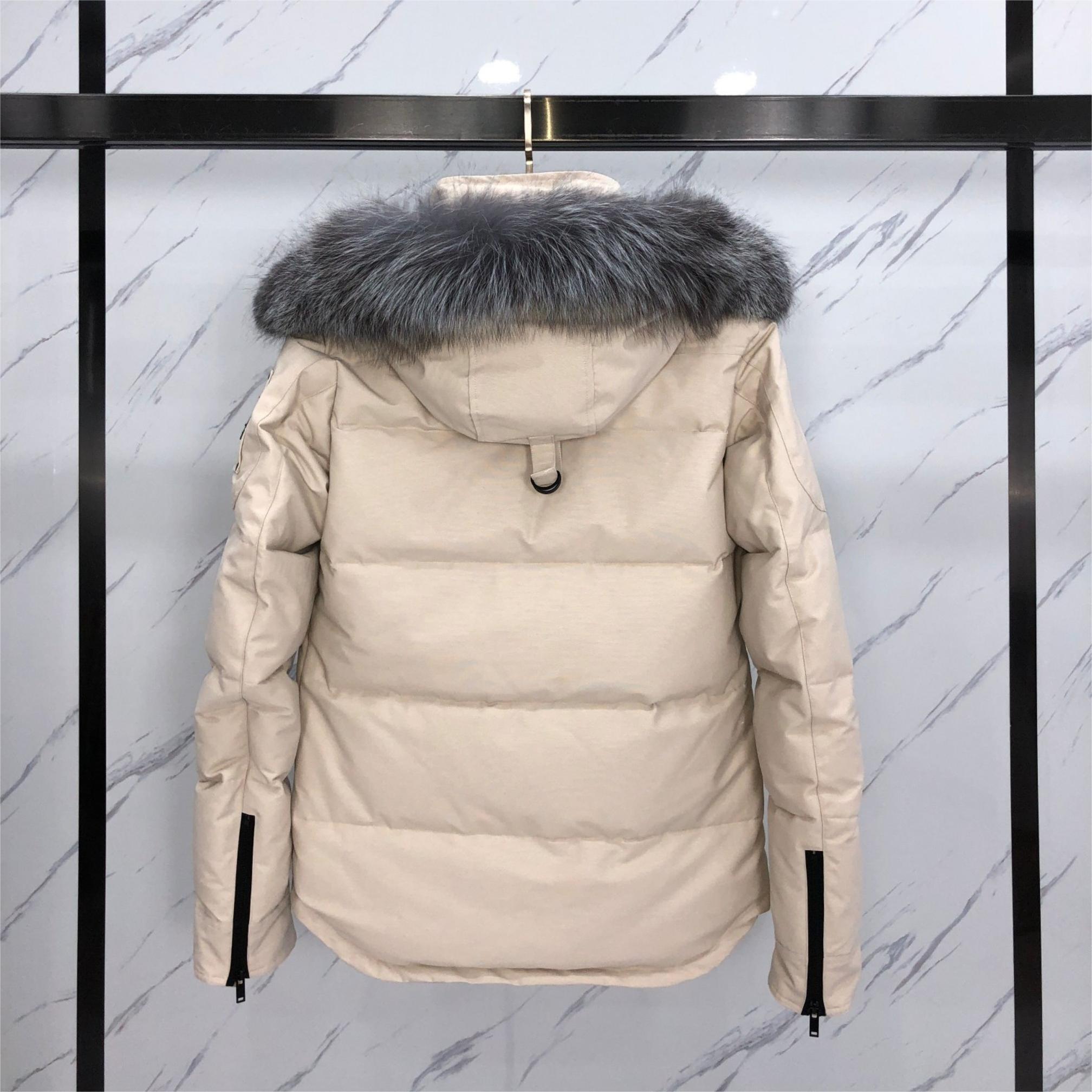 Canada Goose-Moose Knoules03 Women's Short Edition