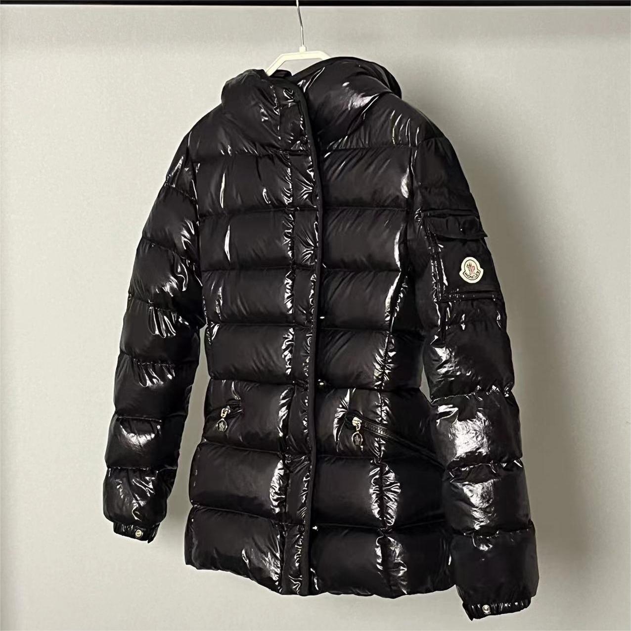 Moncler-Barante women's short down jacket