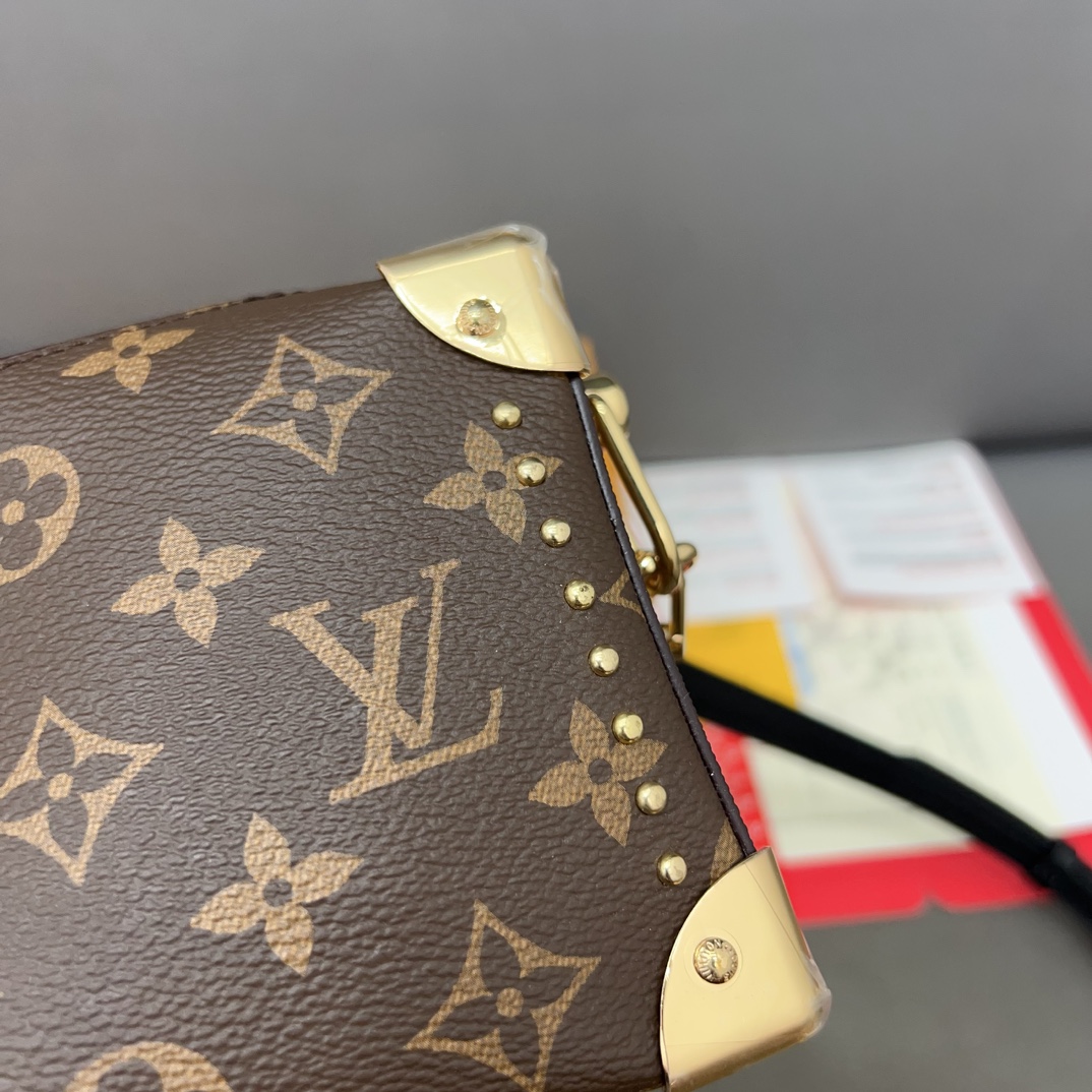 LV-Slim Trunk casual shoulder crossbody bag