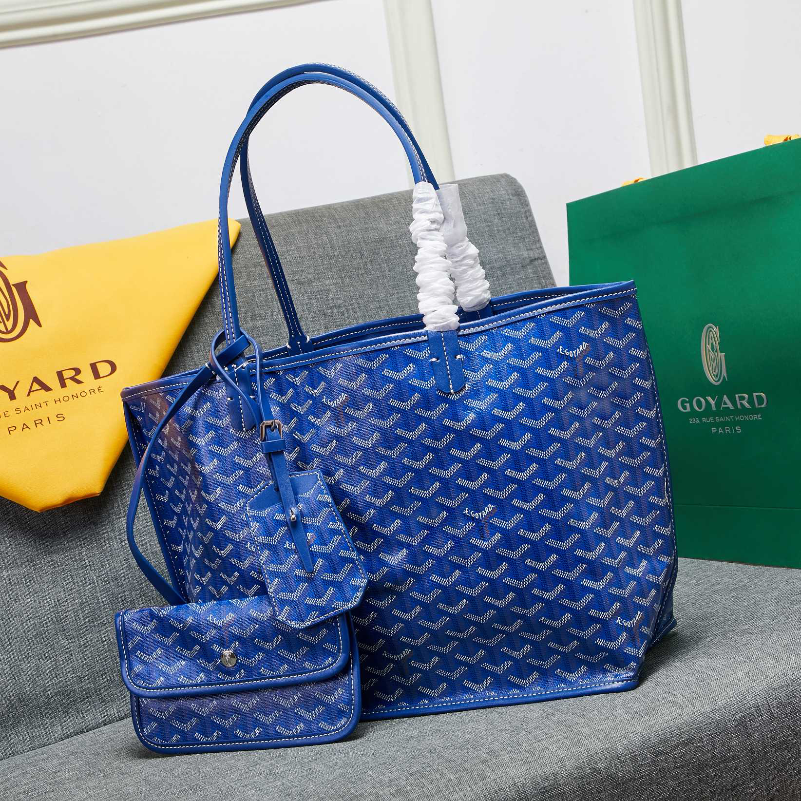 Goyard-Double sided cowhide shoulder portable large capacity bag