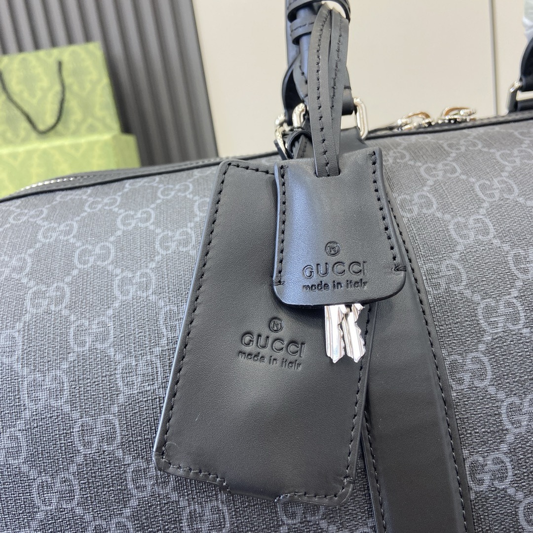 GUCCI-Supreme canvas travel bag
