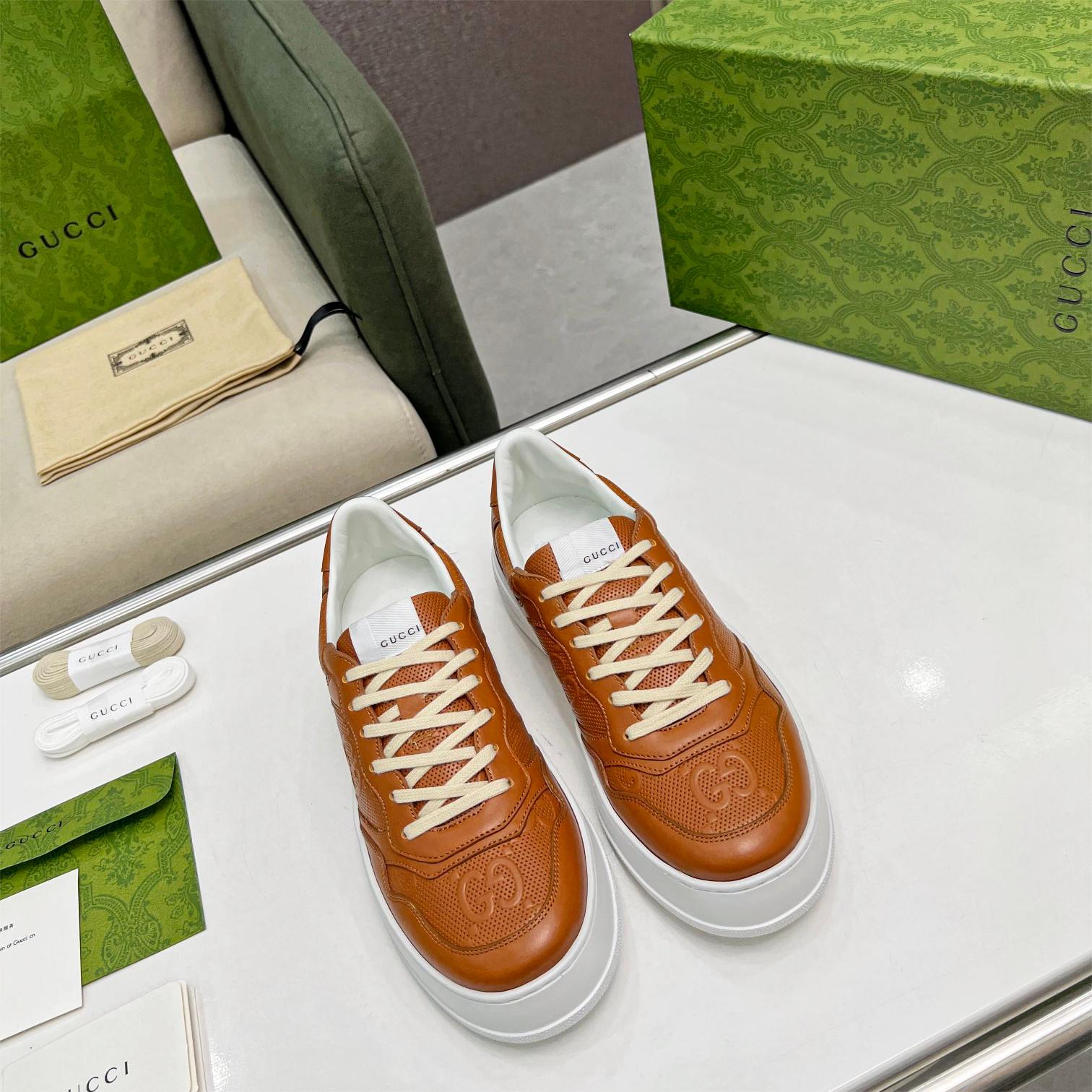 GUCCI-Thick soled white shoes