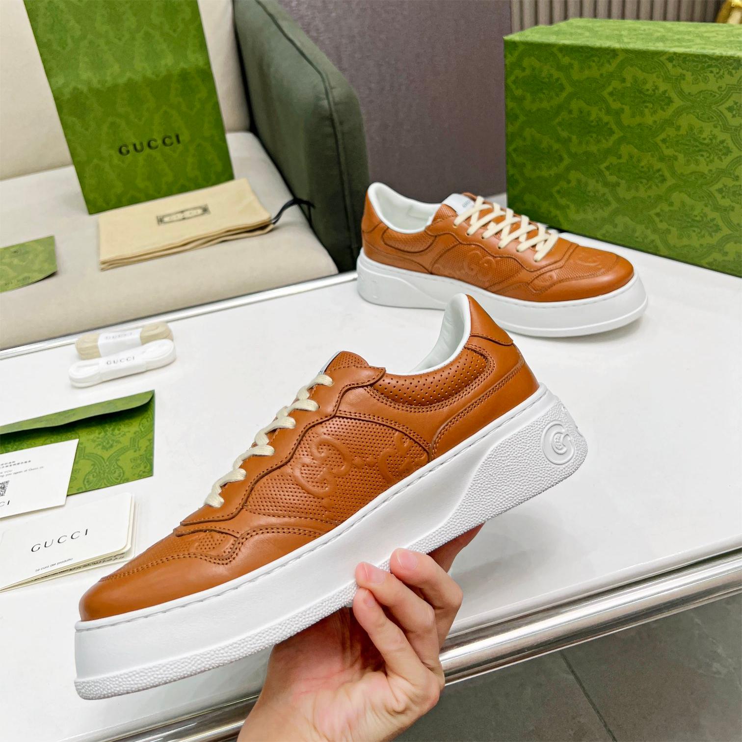 GUCCI-Thick soled white shoes