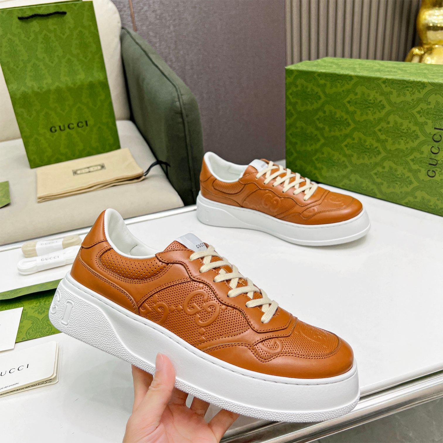 GUCCI-Thick soled white shoes