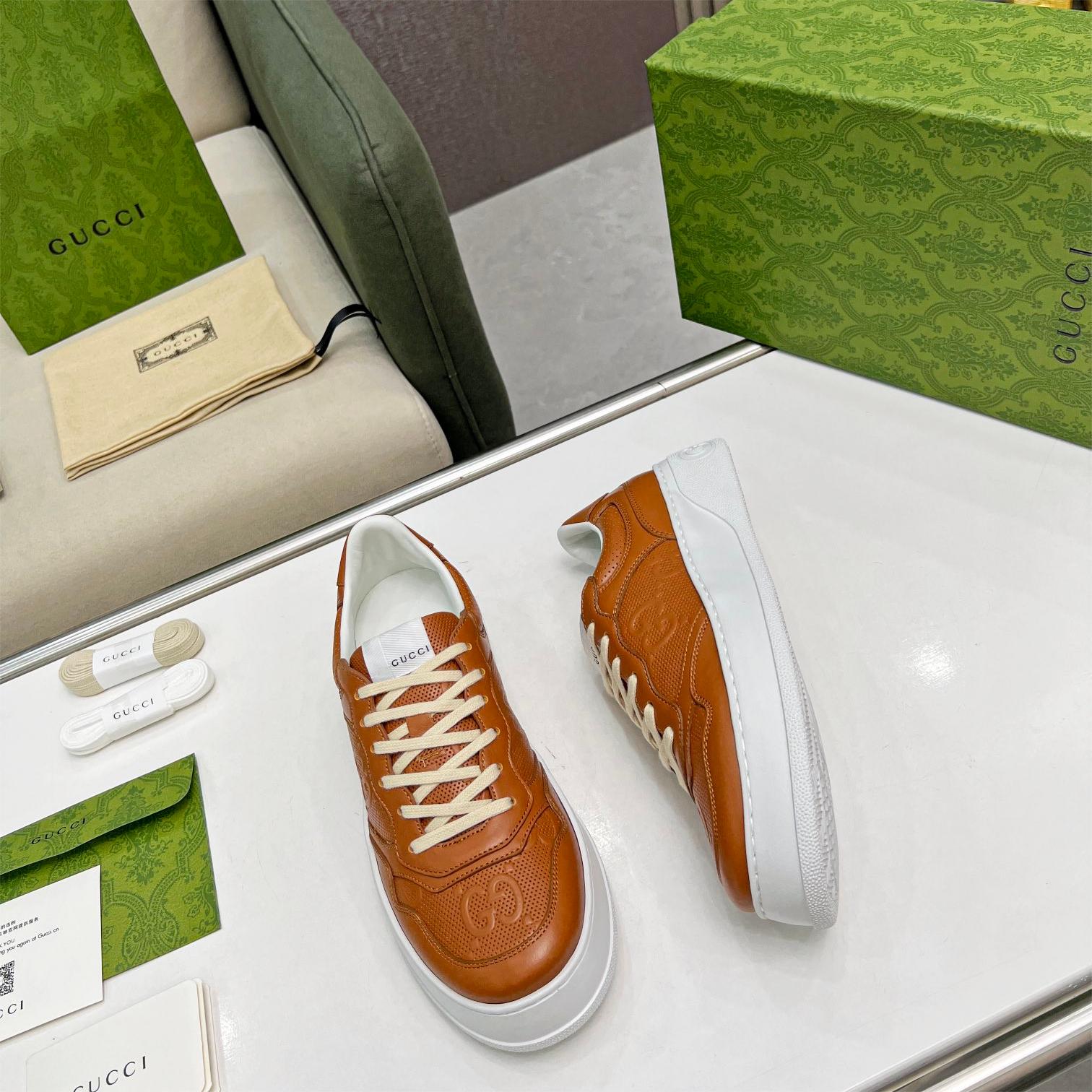 GUCCI-Thick soled white shoes