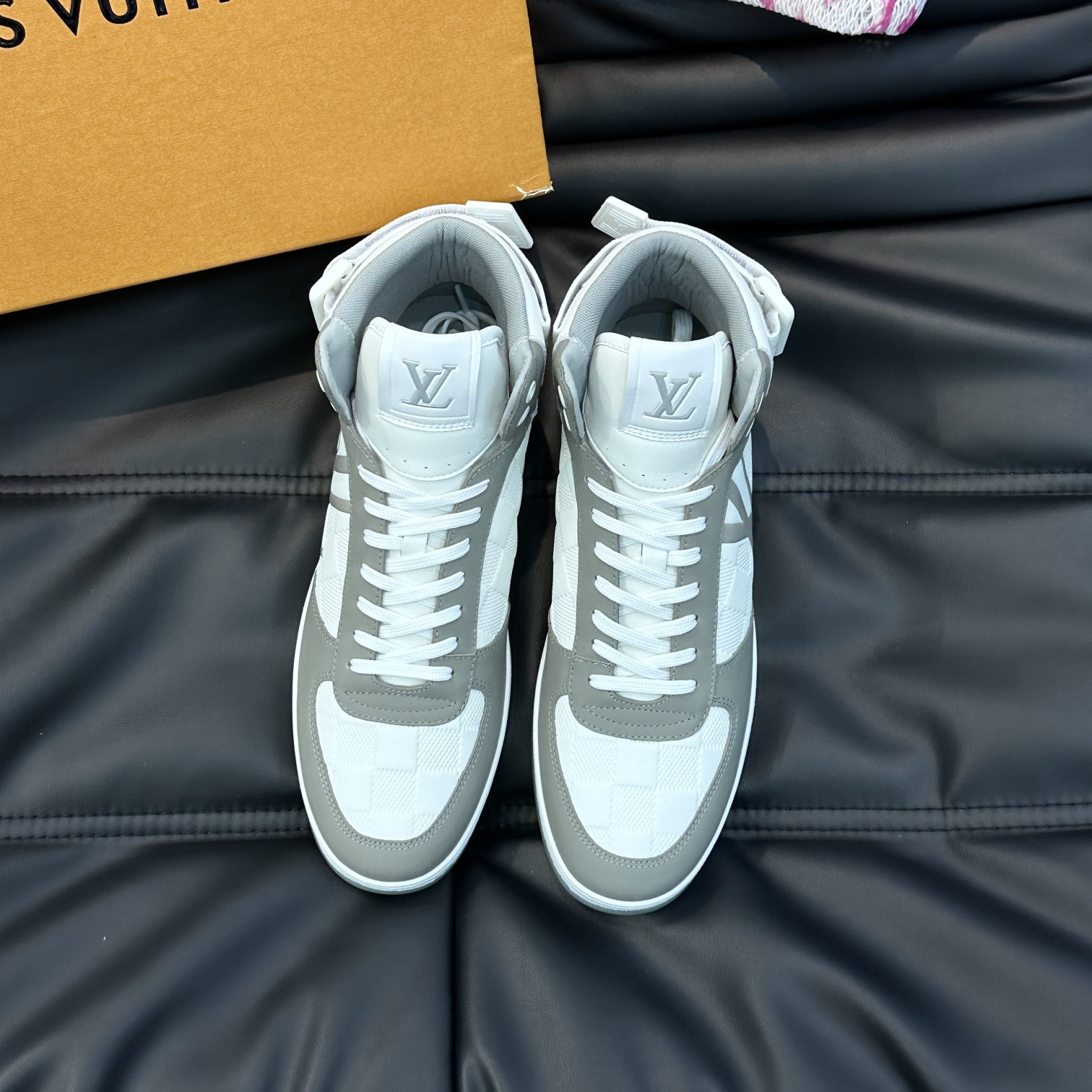 LV-Men's High Top Classic Cow Leather Embossed Damier Pattern Sports shoes