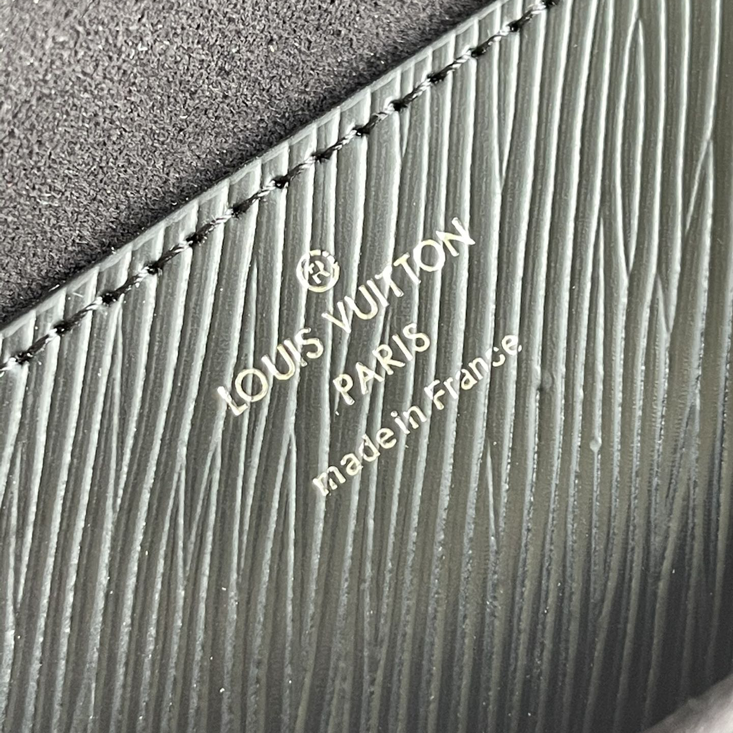 LV -Twist Medium Sliding Leather Shoulder Bag