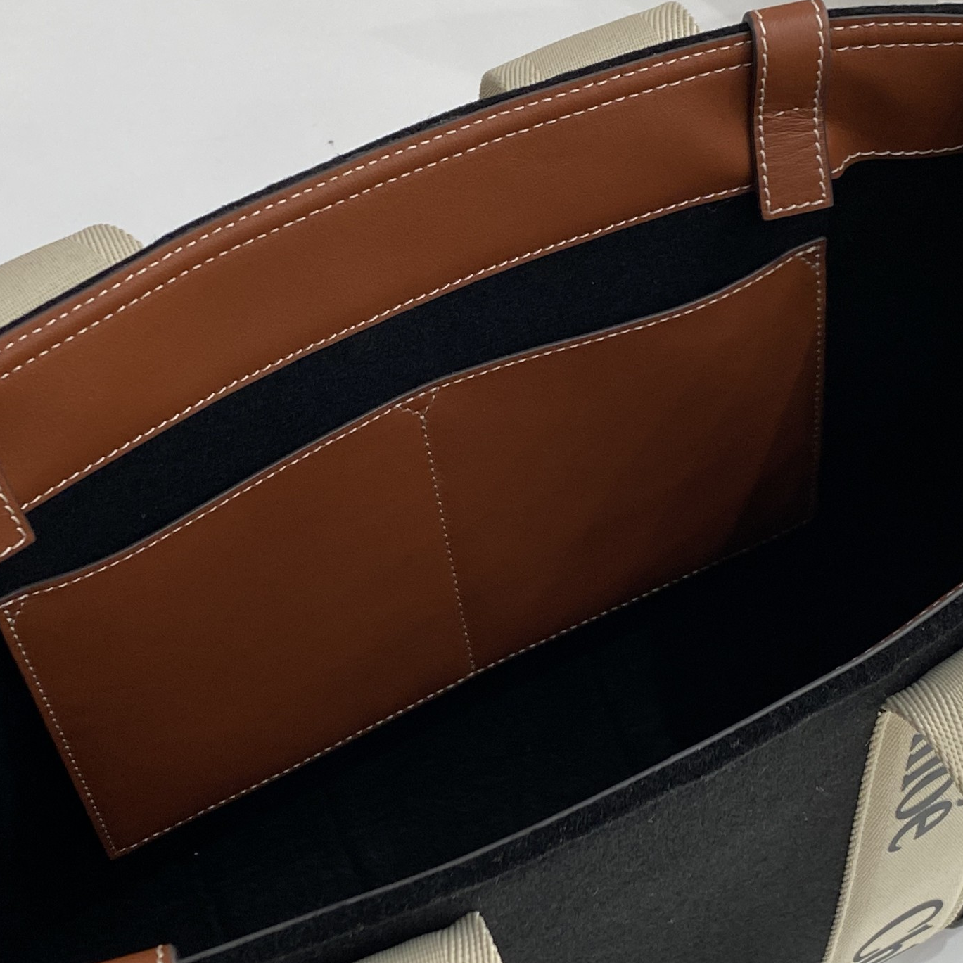 CH-Woody Wool Felt Patchwork Shoulder Handbag