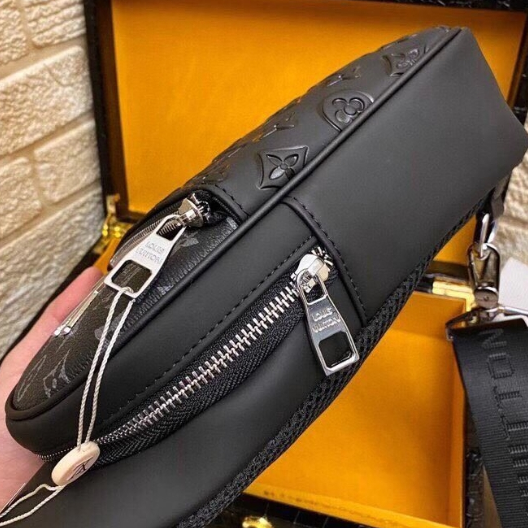 LV-Explosive Soft Cowhide Simple Chest Bag