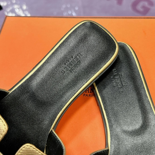 HERMES-Classic Flat Bottomed H Beach Sandals