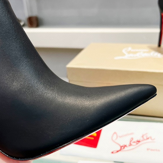 ChristianLouboutin-Black Leather 8.5CM Ankle Boots