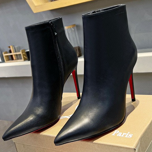 ChristianLouboutin-Black Leather 8.5CM Ankle Boots