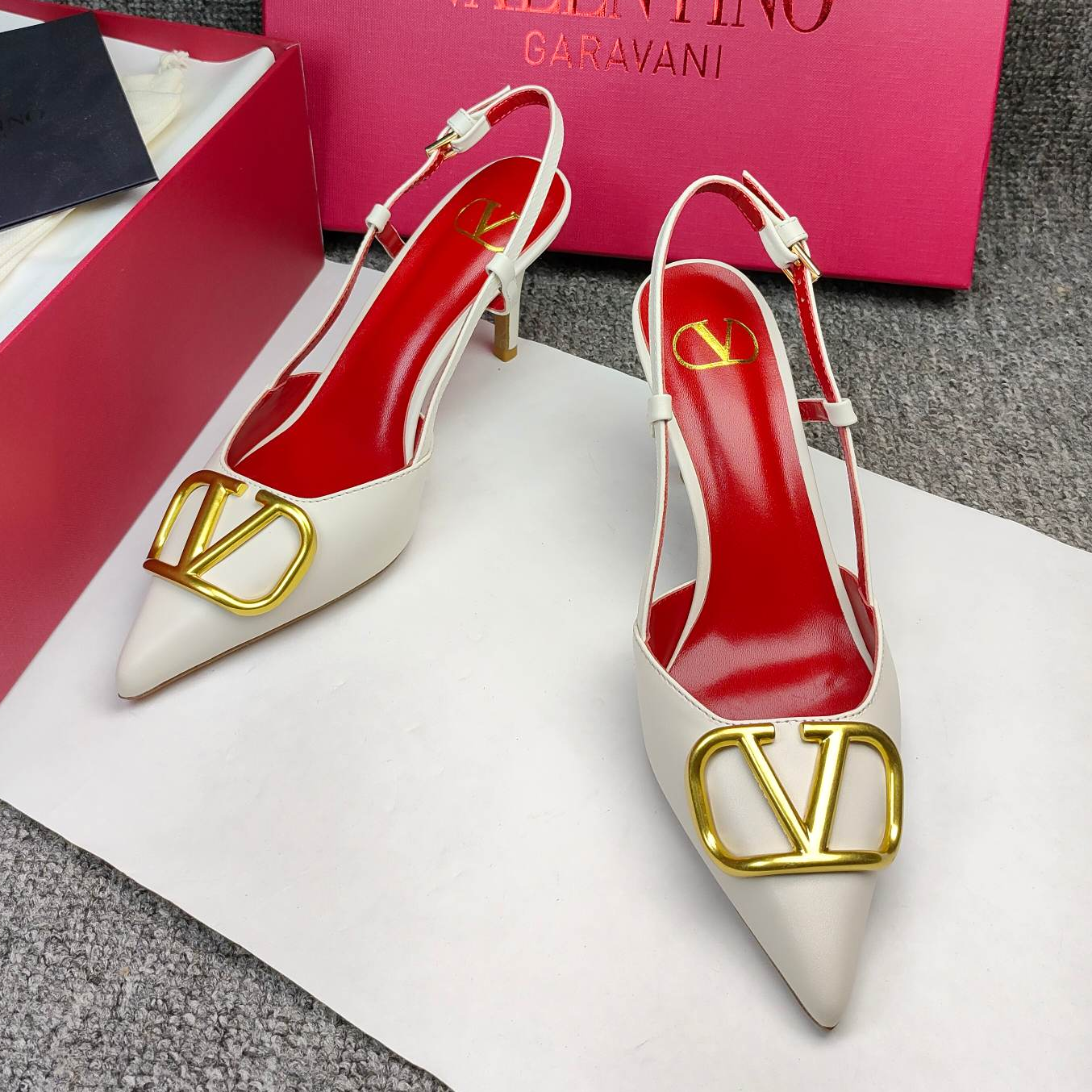 Valentino- White Pointed Buckle High Heels