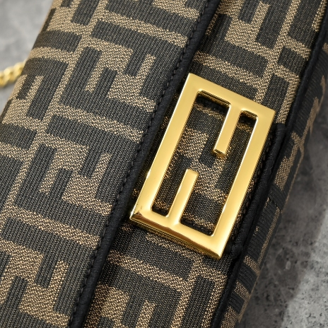 Fendi-Baguette Shoulder Tote Bag