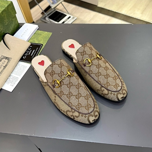 Gucci-Full Sheepskin Smooth Half Drag