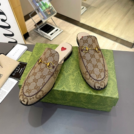 Gucci-Full Sheepskin Smooth Half Drag