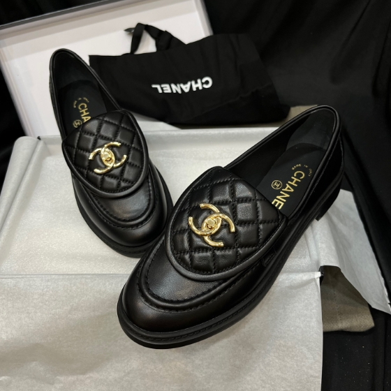Chanel-Sheepskin flap retro loafers