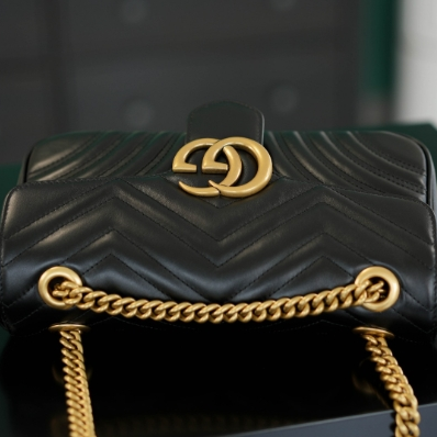 Gucci-Classic Black Shoulder Bag