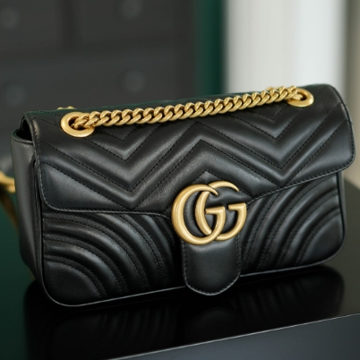 Gucci-Classic Black Shoulder Bag